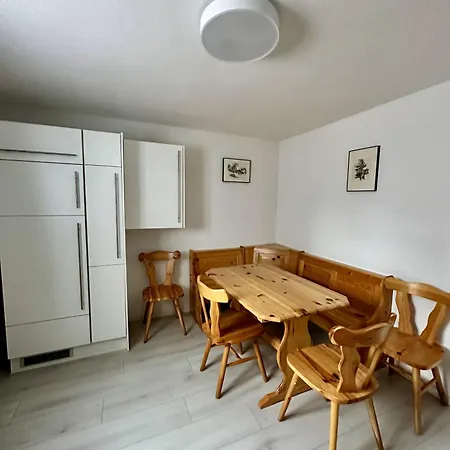 Haus Christania, Obergeschoss, Wallis Unterbach (Valais)