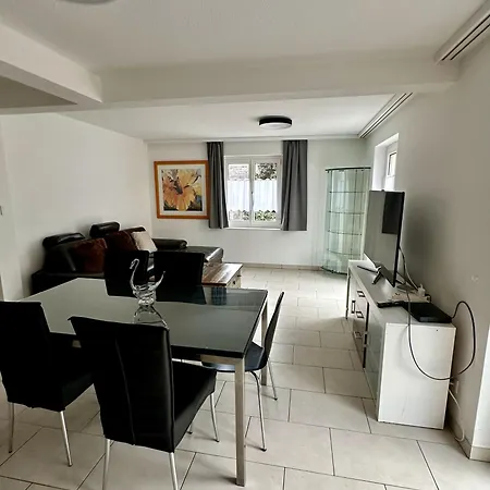 Apartment Haus Christania, Obergeschoss, Wallis Unterbach (Valais)