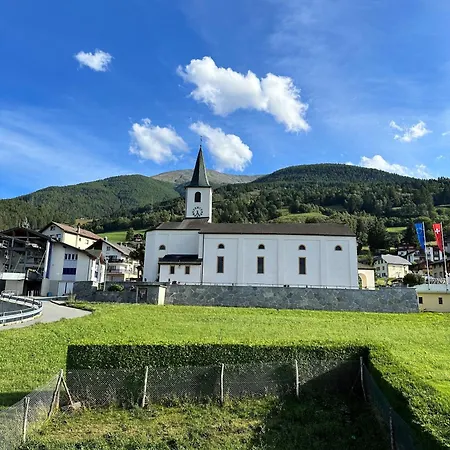 Haus Christania, Obergeschoss, Wallis